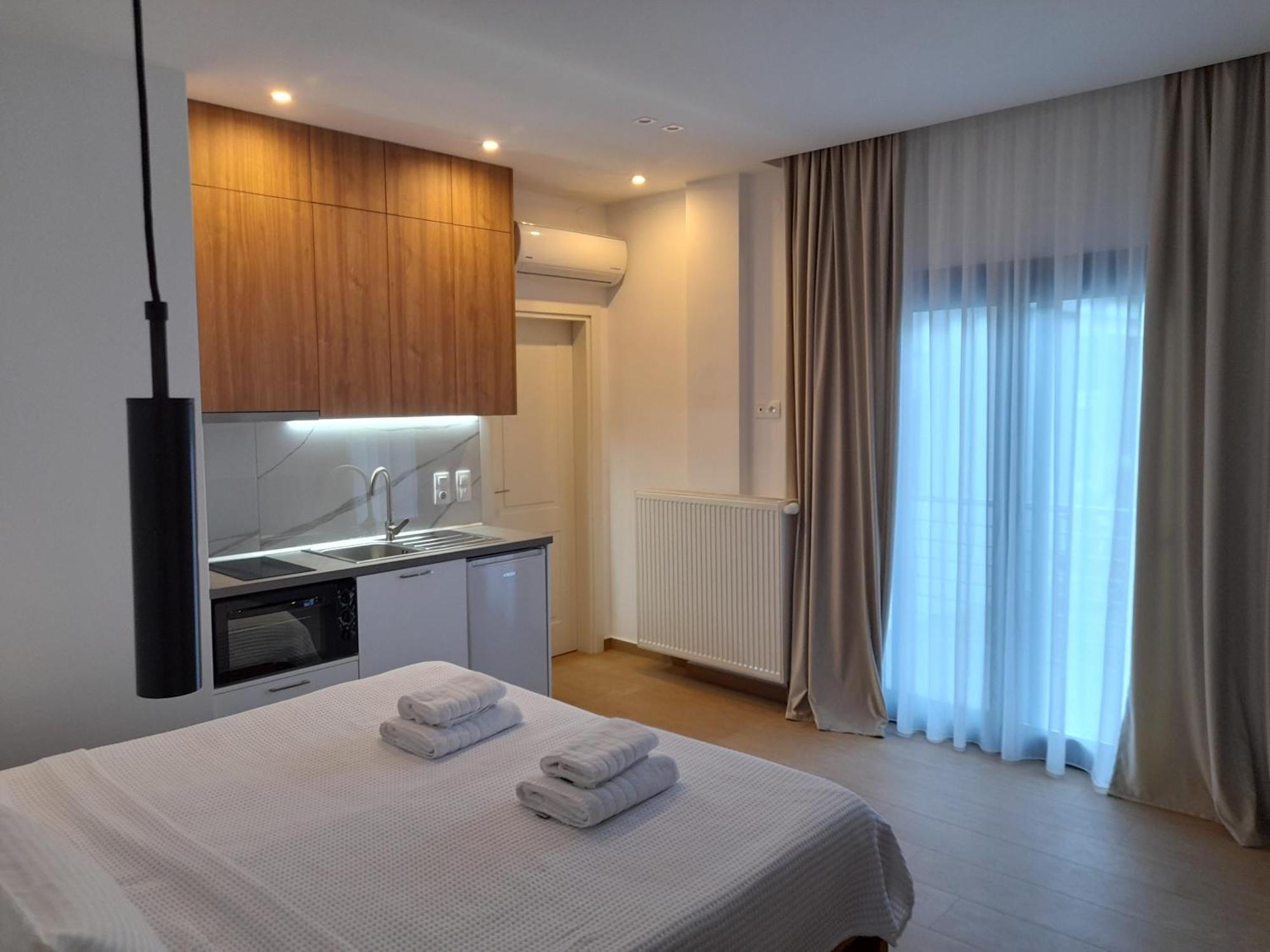Apartamento Lithos Káto Loutrákion Exterior foto